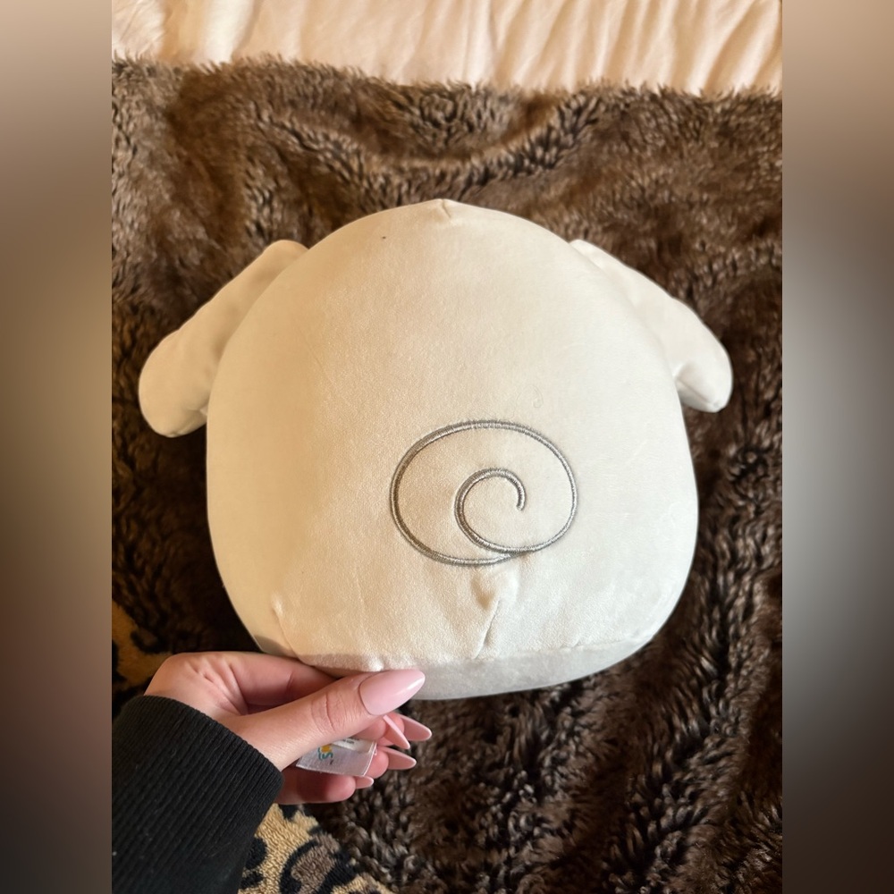 Hello Kitty Cinnamon Roll Squishmallow Sanrio - Picture 8 of 9
